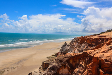 Fototapeta na wymiar Canions on the beach - Praia do Morro Branco, Ceará, Brasil