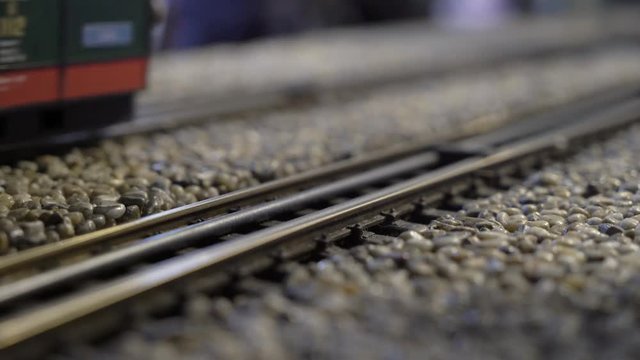 Model trains scale railroad miniature