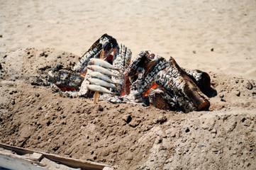 Preparando espeto en la playa
