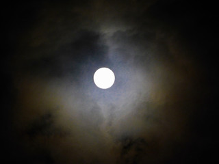 Obraz premium Der Vollmond vom 19. Februar 2019