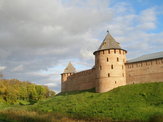 Novgorod Kremlin in the fall. Novgorod on the Volkhov