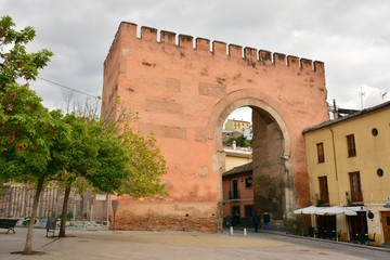Puerta árabe de Elvira, Granada, España