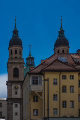 Haus mit Jesuitenkirche in Innsbruck