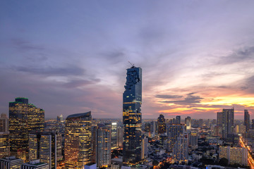 Fototapeta premium Bangkok City - Aerial view beautiful sunset Bangkok city downtown skyline of Thailand , Cityscape tower at night , landscape Bangkok Thailand