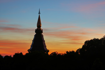 Obraz premium beautiful landscape, landmark of pagoda in doi Inthanon national park at Chiang Mai, Thailand