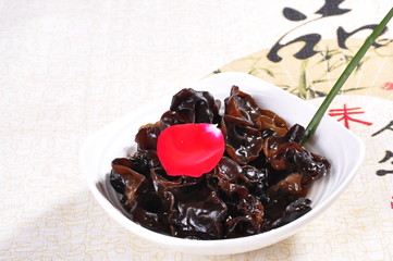 chocolate cake with cherries and cream