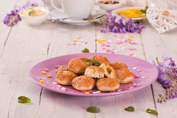 Puff pastries with custrad cream.