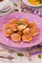 Puff pastries with custrad cream.