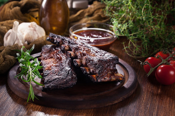 Spicy barbecued pork ribs