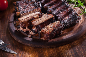 Spicy barbecued pork ribs