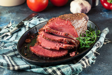 Slices of roast beef - 260712137