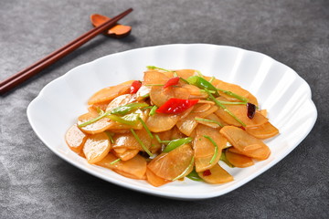 pasta with tomato sauce