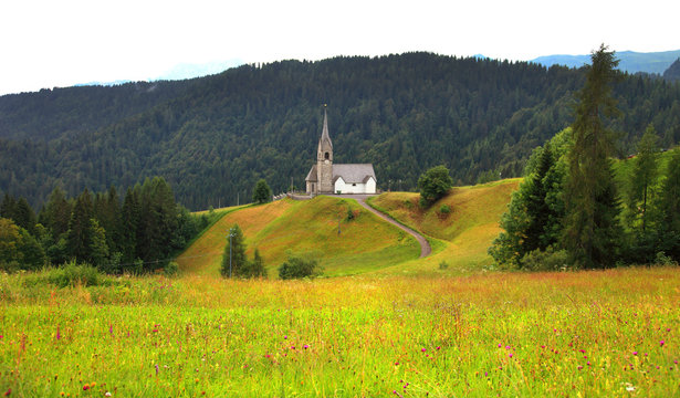 Italia, Friuli Venezia Giulia, il paese di Sauris.