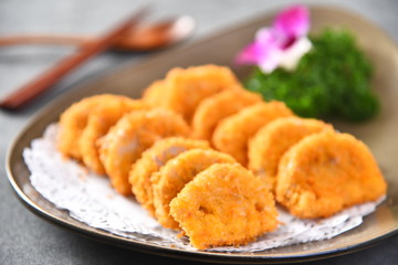 pancakes with salmon and sour cream
