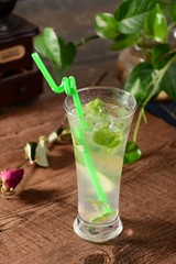cocktail with lime and mint