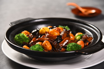 vegetables in a frying pan