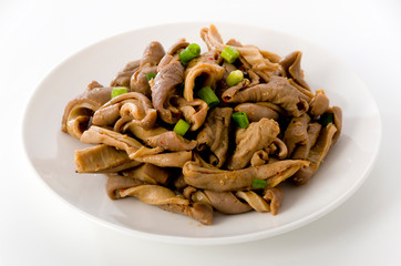 沖縄料理　豚中身イリチャー（豚中身の炒め物）