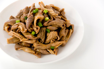 沖縄料理　豚中身イリチャー（豚中身の炒め物）