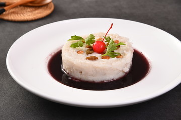 cottage cheese with tomato and basil