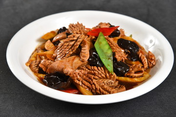 beef with vegetables and tomato sauce