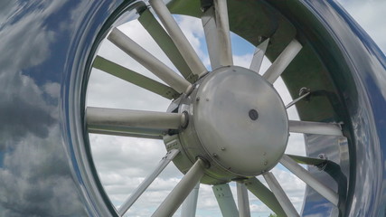 14139_Closer_look_of_the_propeller_of_the_helicopter.jpg