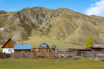 Fototapeta na wymiar Inya, village in a mountain valley