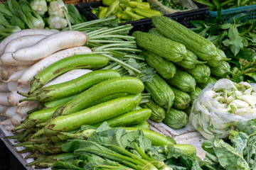 Green vegetables in the retail market