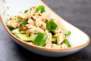 salad with chicken and vegetables