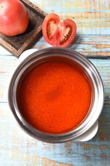 tomato sauce in bowl