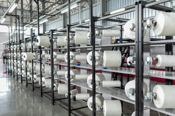 Carpet factory, carpet production, synthetic yarns for weaving looms