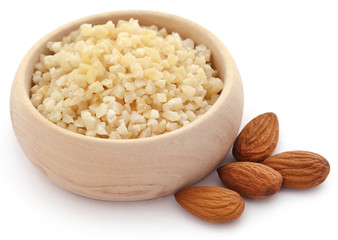 Small pieces of chopped almonds