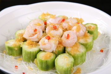 salad with shrimps