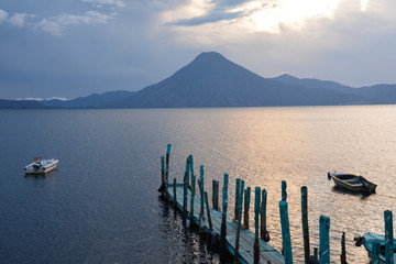 Coucher de Soleil Lac Atitlán Panajachel Guatemala