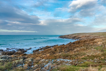 Fototapeta na wymiar Raue Küste in Frankreich, Bretagne 