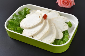salad with cheese