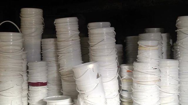 Grinding of plastic buckets for further recycling