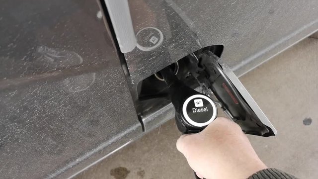 pompa distributore gasolio rifornimento automatico