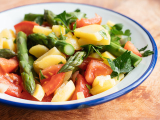 Potato Salad with Asparagus and Tomatoes