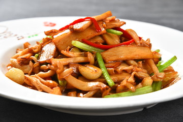 pasta with chicken and vegetables