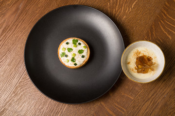 Cheese tart with plum jam