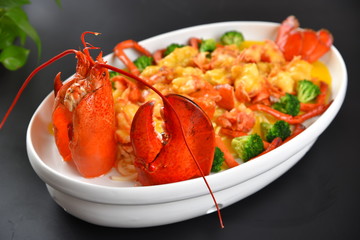 salad with shrimps