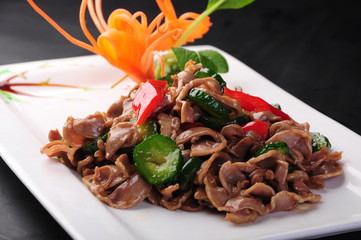 spicy papaya salad with chicken and vegetables