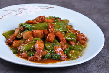 Fototapeta premium salad with chicken and vegetables