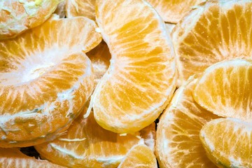 kawałki mandarynek owoców