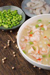 bowl of broccoli soup
