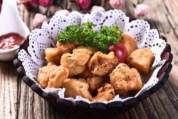 meatballs with sauce and mashed potatoes
