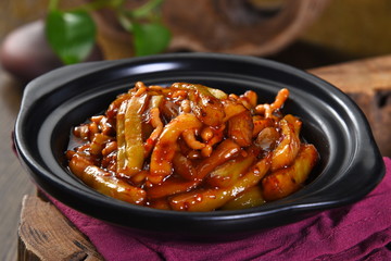 italian pasta with tomato sauce