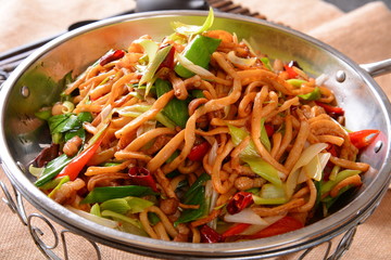 noodles with vegetables
