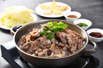noodles with meat and vegetables