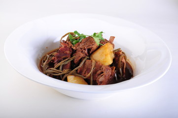 spaghetti with meatballs and tomato sauce